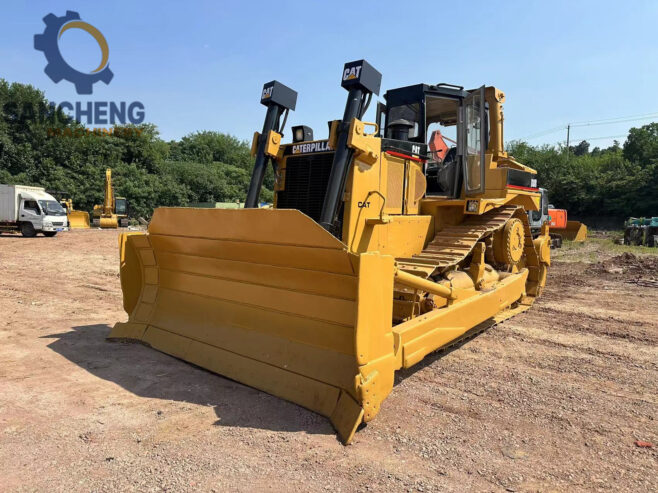 CAT D8R Crawler Bulldozer