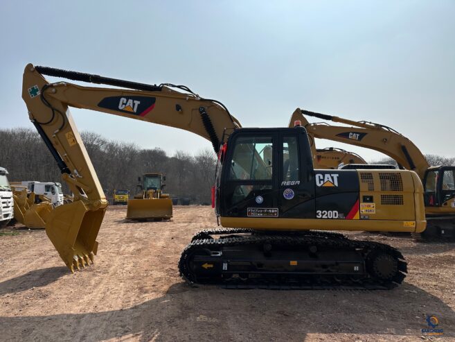 CAT 320D2L crawler excavator