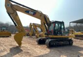 CAT 320D2L crawler excavator