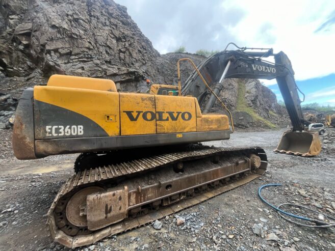 VOLVO – EC360-2005