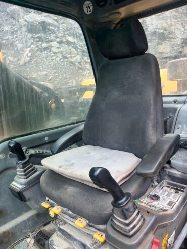 VOLVO – EC360-2005