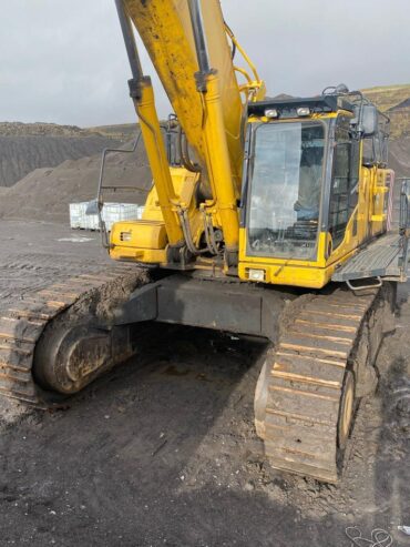 Komatsu – PC700LC-8EO – 2015