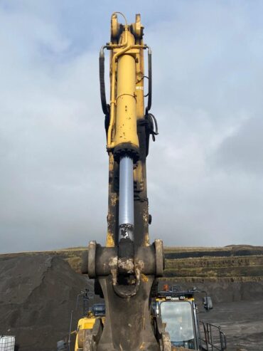 Komatsu – PC700LC-8EO – 2015
