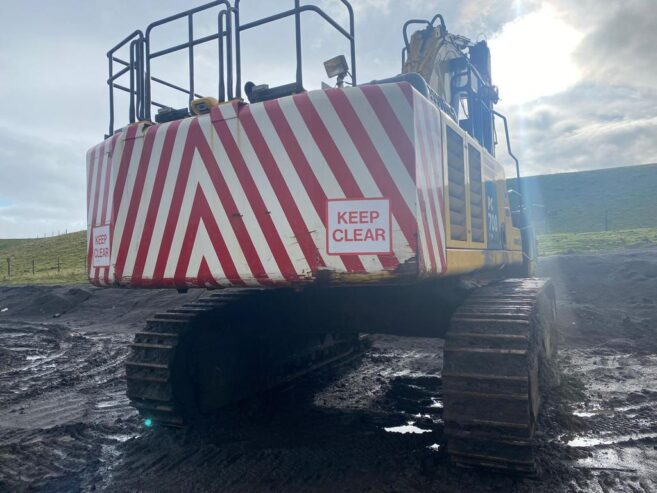 Komatsu – PC700LC-8EO – 2015