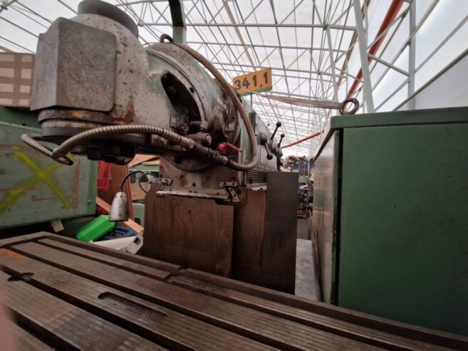 Universal Milling and Boring Machine