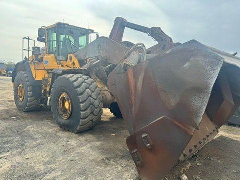 Volvo L220H Wheel Loader – 2014
