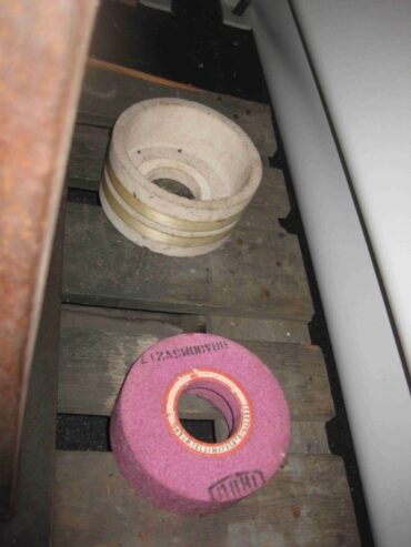 Flaring Cup Wheel Grinding Machine