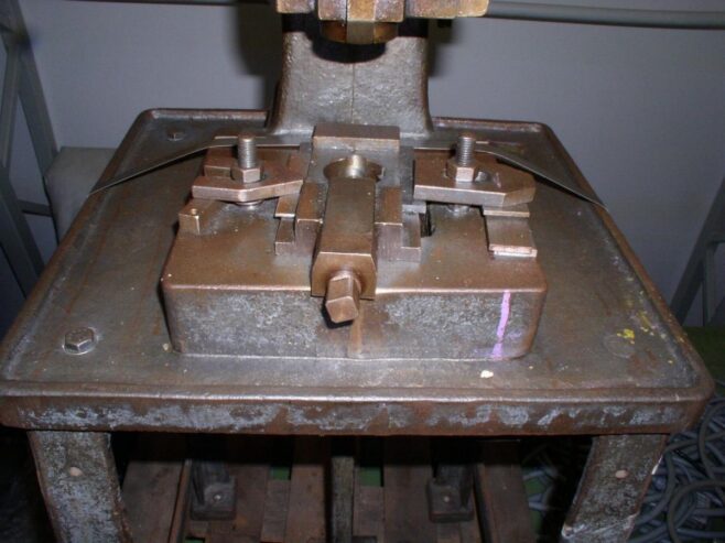 Toggle Press – Single Column