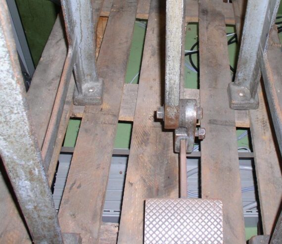 Toggle Press – Single Column