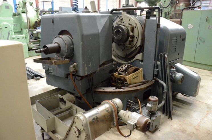 Spiral Bevel Gear Cutting Machine
