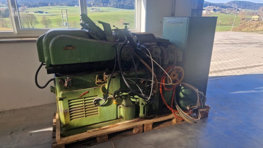 Grinding Machine – Centerless