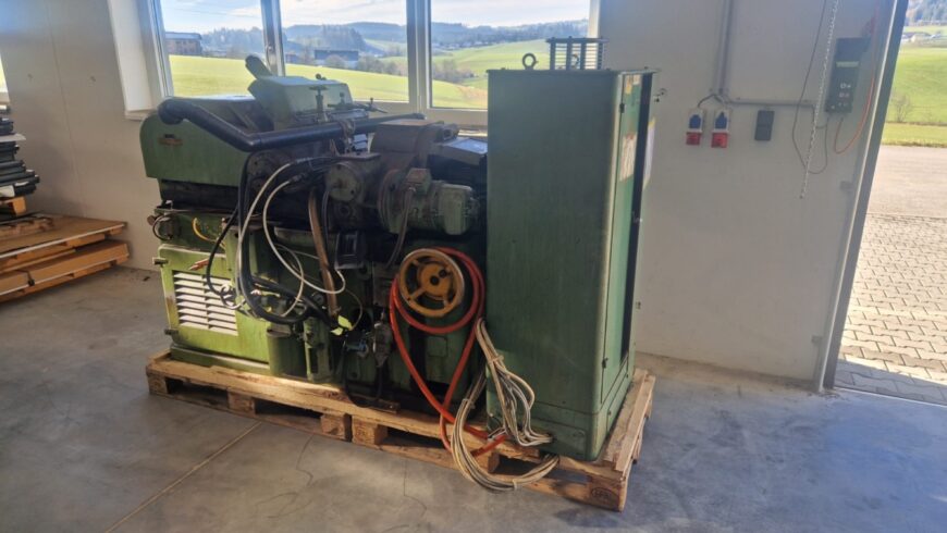 Grinding Machine – Centerless
