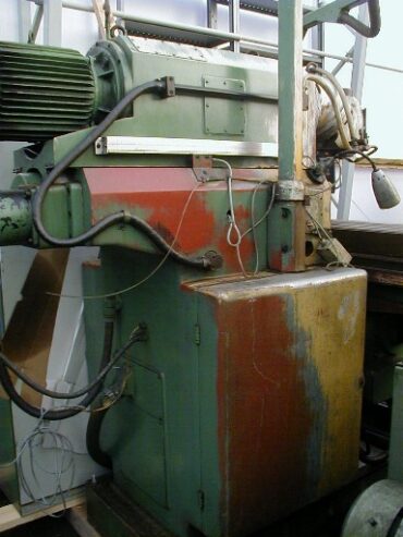 Universal Milling and Boring Machine