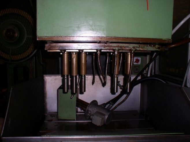 Tapping Machine