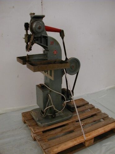 Riveting Machine