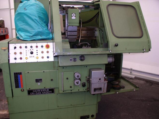 Thread-Turning Lathe