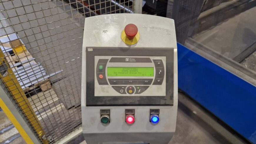 Laser Cutting Machine