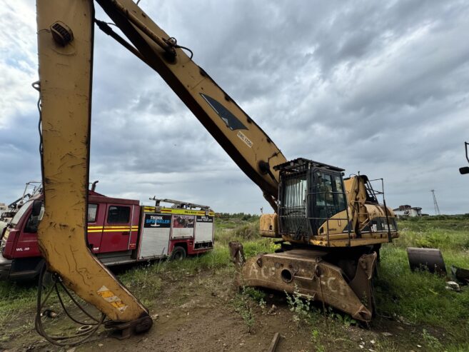 Caterpillar M325D Material Handler – 2007