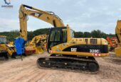 CAT 320CL crawler excavator with hammer